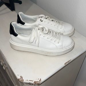 Steve Madden sneakers